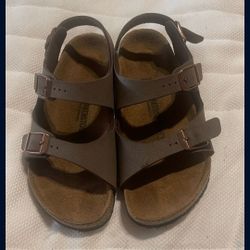 Kids Birkenstocks 34/ 3 Big Kid