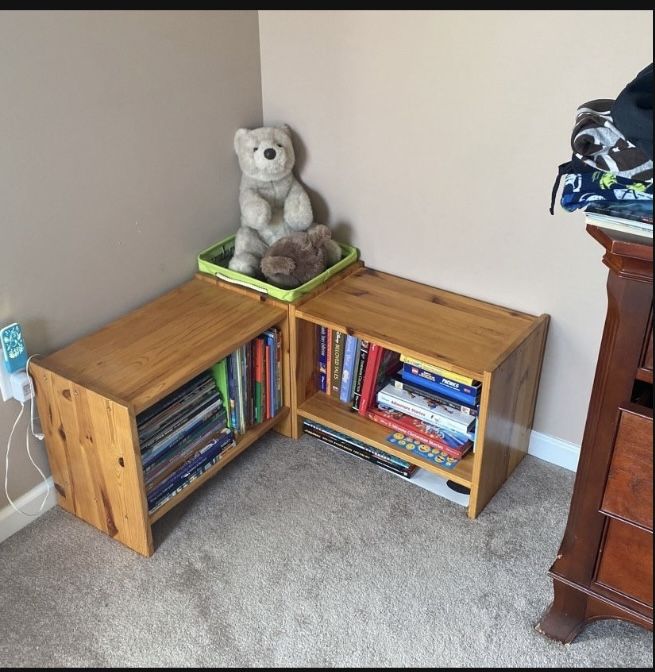 Book shelves / Night Stands