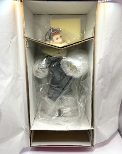 Vintage "I Love Lucy" Porcelain Doll Limited Edition 