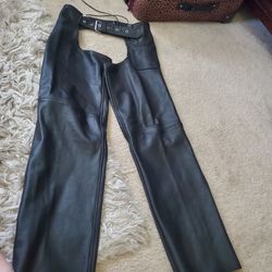 SUPER GOOD LOOKING LEATHER CHAPS