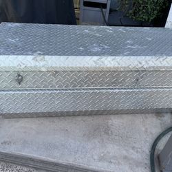 WeatherGuard  Diamond Plate Truck Tool Box  