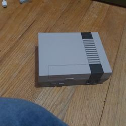 Nintendo NES Entertainment System Console