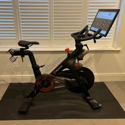 Peloton Bike Model PLTN-RB1VQ 21.5" HD Touch Screen- LOCAL PICK-UP ONLY
