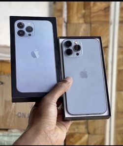 𝚒𝙿𝚑𝚘𝚗𝚎 13 pro 𝚞𝚗𝚕𝚘𝚌𝚔𝚎𝚍 𝚠𝚒𝚝𝚑 𝚠𝚊𝚛𝚛𝚊𝚗𝚝𝚢