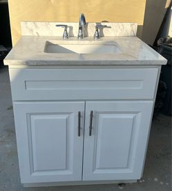 New bathroom vanity with quartz