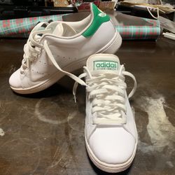 ADIDAS      STAN   SMITH   