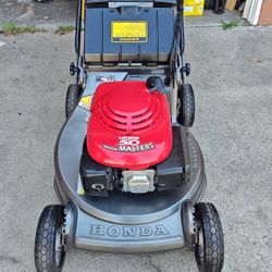 Honda HR 215 Commercial Lawn Mower 