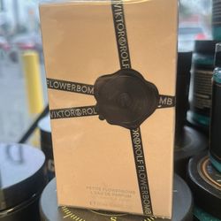 Viktor Rolf flower bomb perfume