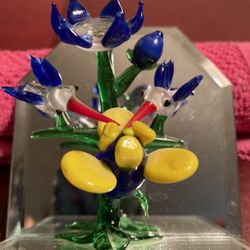 Glass Flowers with Hummingbirds Decor 
