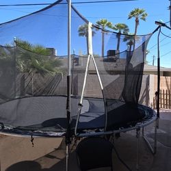 🎉 16-Foot Kids’ Trampoline – Great for the Backyard! 🎉