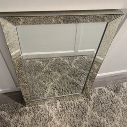2’x 3’ Wall mirror