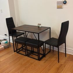 Dinner Table + 4 Chairs 