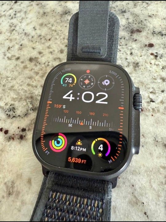Apple Watch Ultra 2 - Black