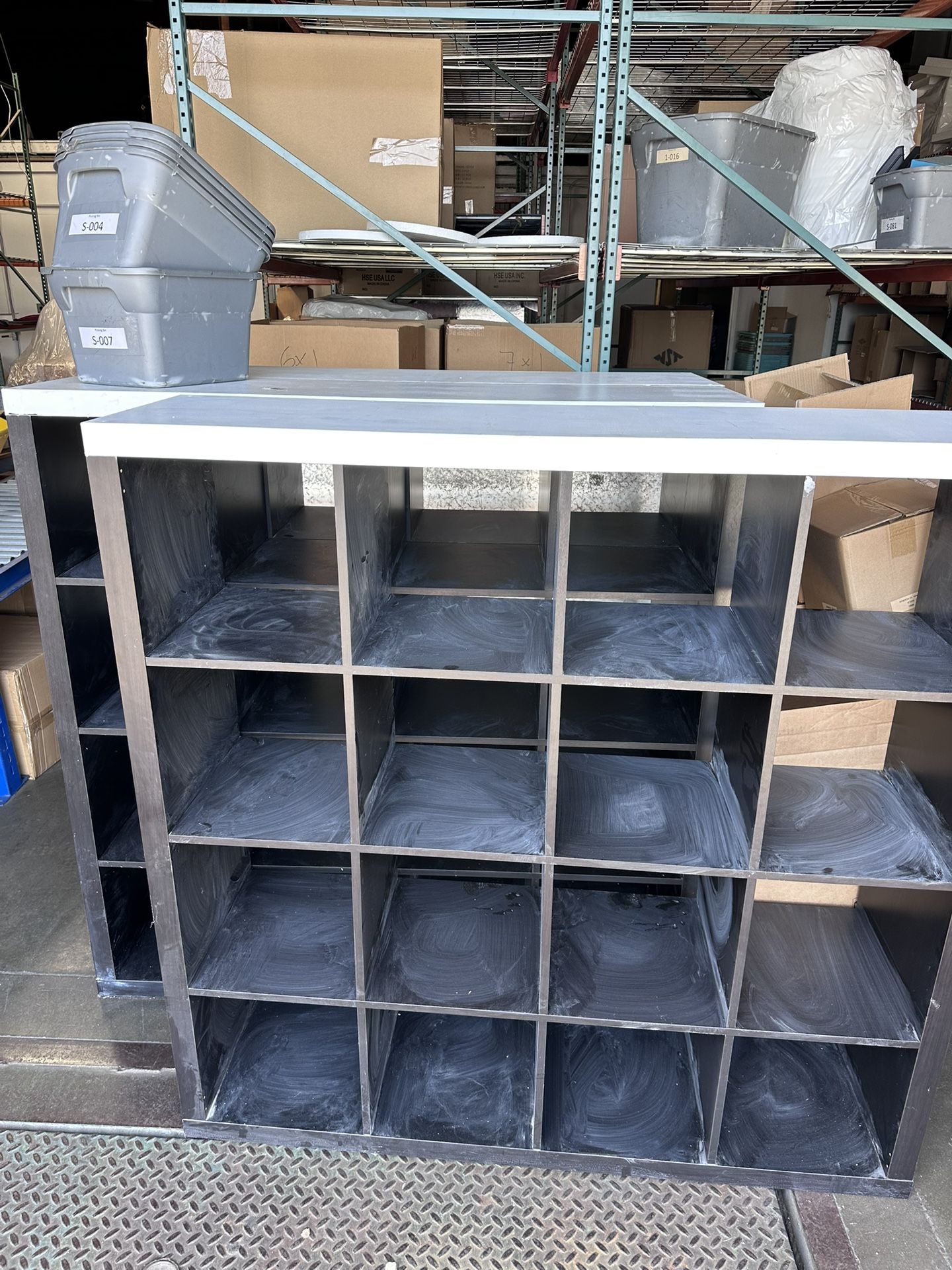 Free Shelving
