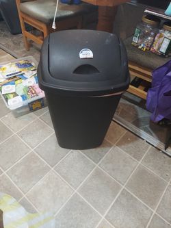 13.2 Gallon Tradh Can 