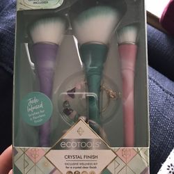 New Ecotools Makeup Brush Set 