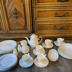 Bone China Rare Porcelain Set