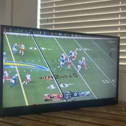 27” Vizio TV