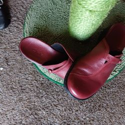 Red Leather Clark Shoes Size 7