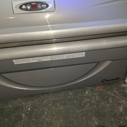 Nice Tanning Bed For Sale