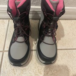 Girls snow Boots