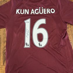 Sergio Agüero signed Manchester city jersey W/COA