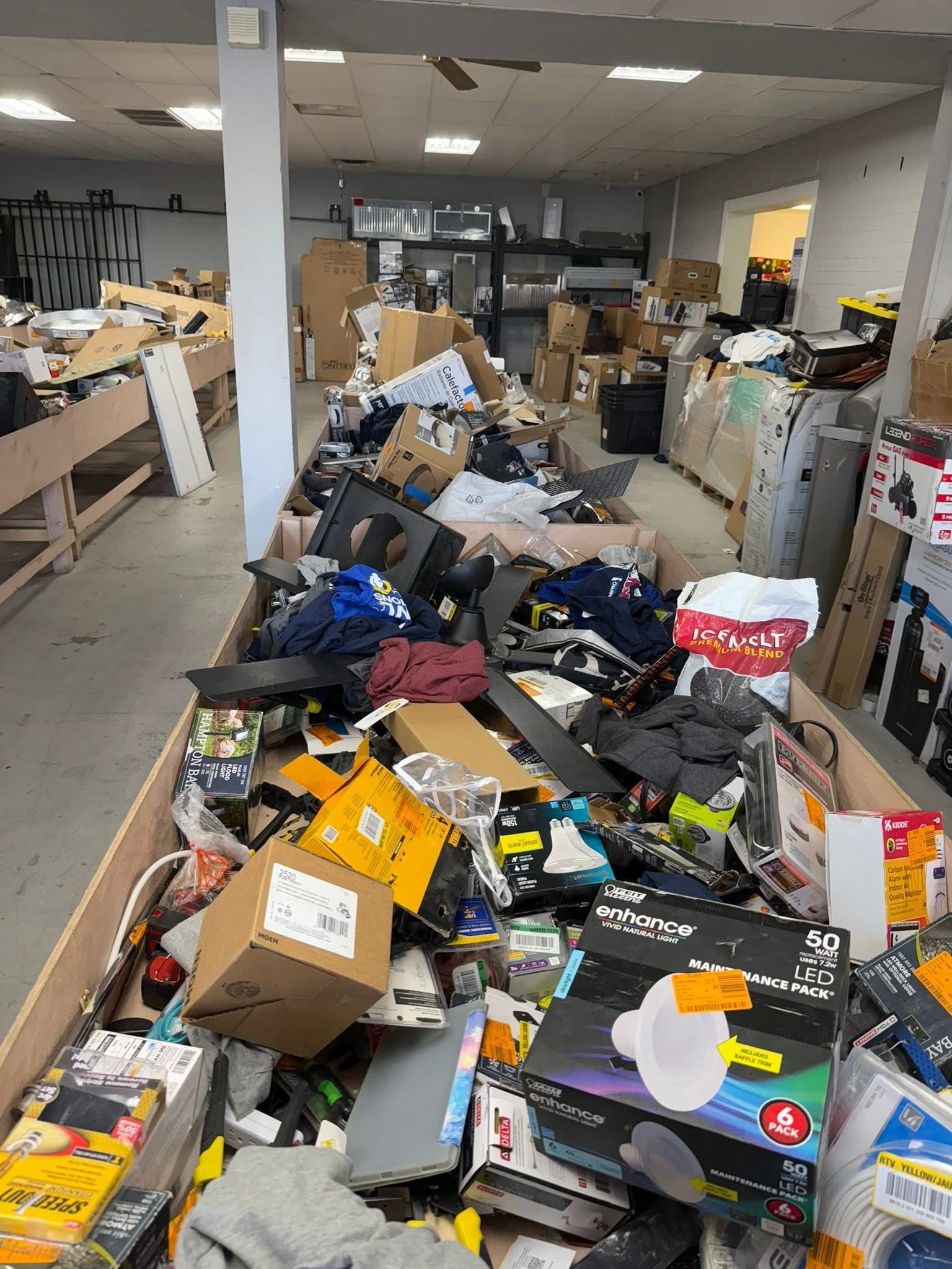 Desert Deals Liquidation Hot Deal Monday 06/02 Bins $1