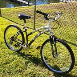 Huffy Prospect 6 speed 26 inch hybrid bike -  (Pasadena)
