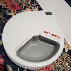 Cat Mate 3 Meal Automatic Feeder