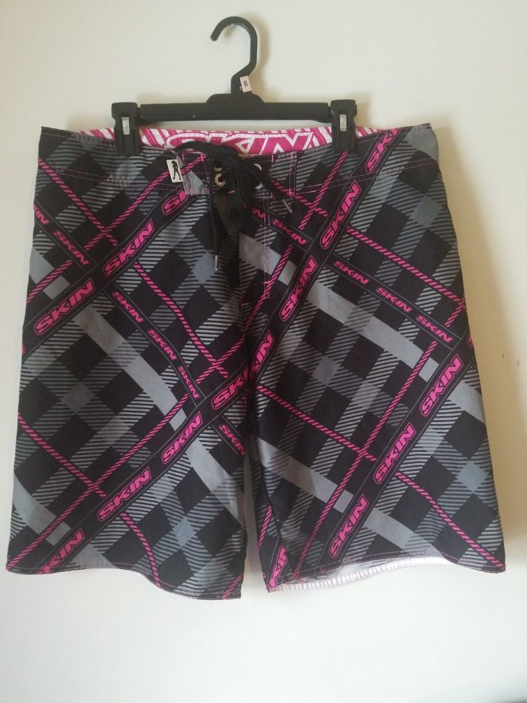MENS SWIM board shorts SZ 38 Skin Industries