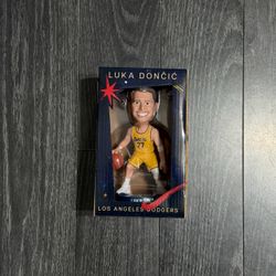 dodgers / lakers luka doncic bobblehead