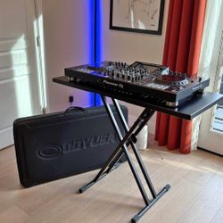 Pioneer DJ XDJ-XZ with Hard-Shell
Travel Bag and Liquid Stand