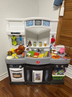 Step2 Kids Toy Play Kitchen