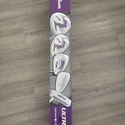 Wilson Girls Large Complete Golf Set