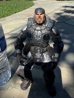 NECCA marcus fenix figure
