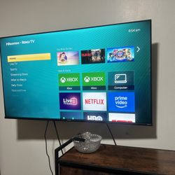 Hisense 50-Inch Class R6 Series 4K UHD Smart Roku TV with Alexa Compatibility, Dolby Vision HDR, DTS Studio Sound, Game Mode (50R6G),Black