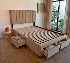 Queen Bed with Drawers for sale!!! Ask For Price !!! Preguntar Precio 