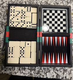 Mini Travel Dominoes, Chess, Bsckgammon 