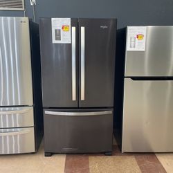 Black Stainless Steel Whirlpool Refrigerator With Internal Water and Ice‼️