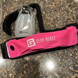 Gear Beast Pink Sports Utility Belt W/Water Bottle NIP