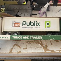 Publix  Tractor Trailer