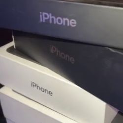 iPhone 14 & iPhone 15