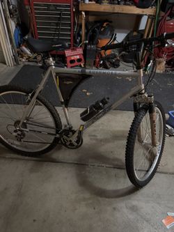 Men’s Mountain Bike