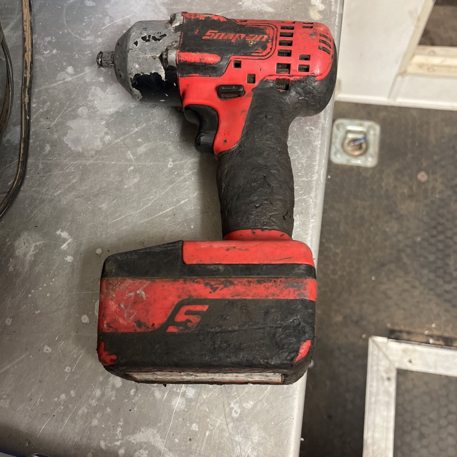 Snap on 3/8 Cordless 18volt Impact