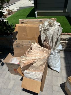 Moving boxes Free