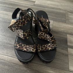 Madden Girl Animal Print Strappy Block Heel Textile Upper Women's Sandals Size 8