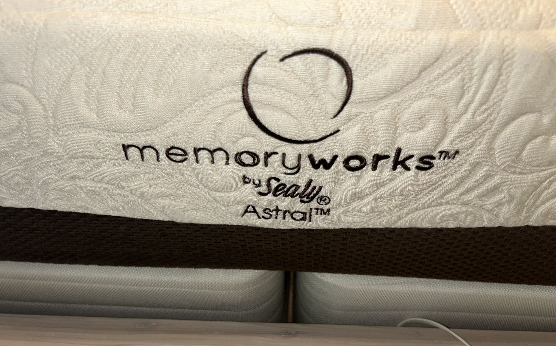 Sealy memory works astral Memory Foam Mattress. King Size