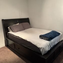 Queen Size Bed frame with Pullout Drawers