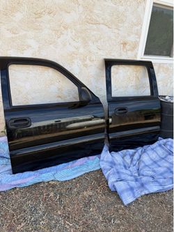 1999/2006 GM Fulsize Crew Cab Truck Passenger Doors