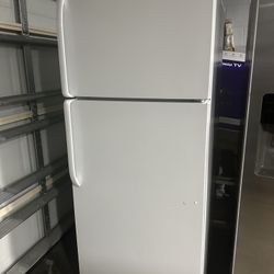 Refrigerator White 